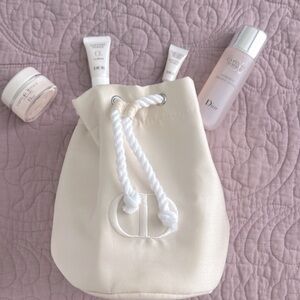NWT Dior make up bag with capture total : lotion, serum, eye serum and cream